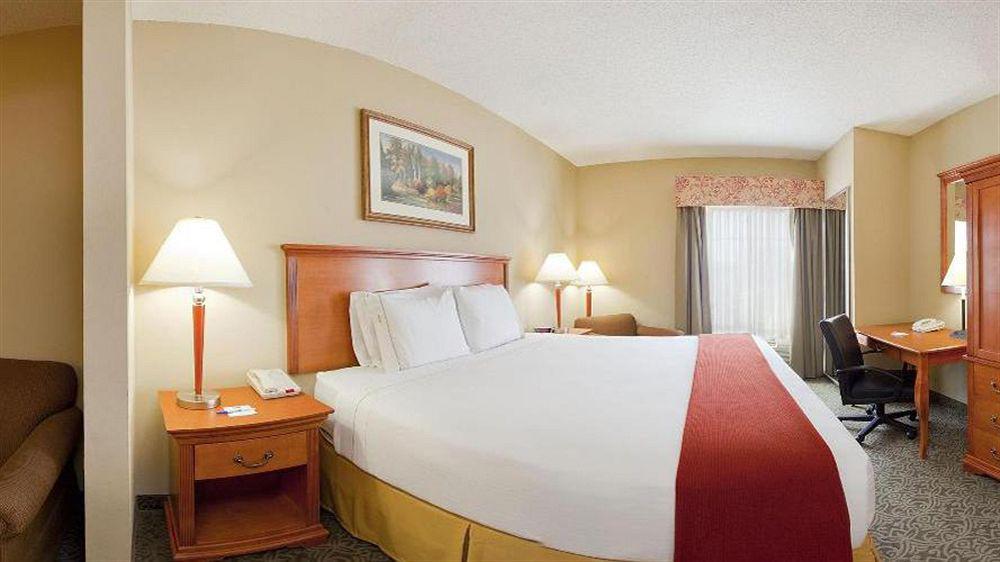 Holiday Inn Express Hotel & Suites Lawton-Fort Sill, An Ihg Hotel Exteriör bild