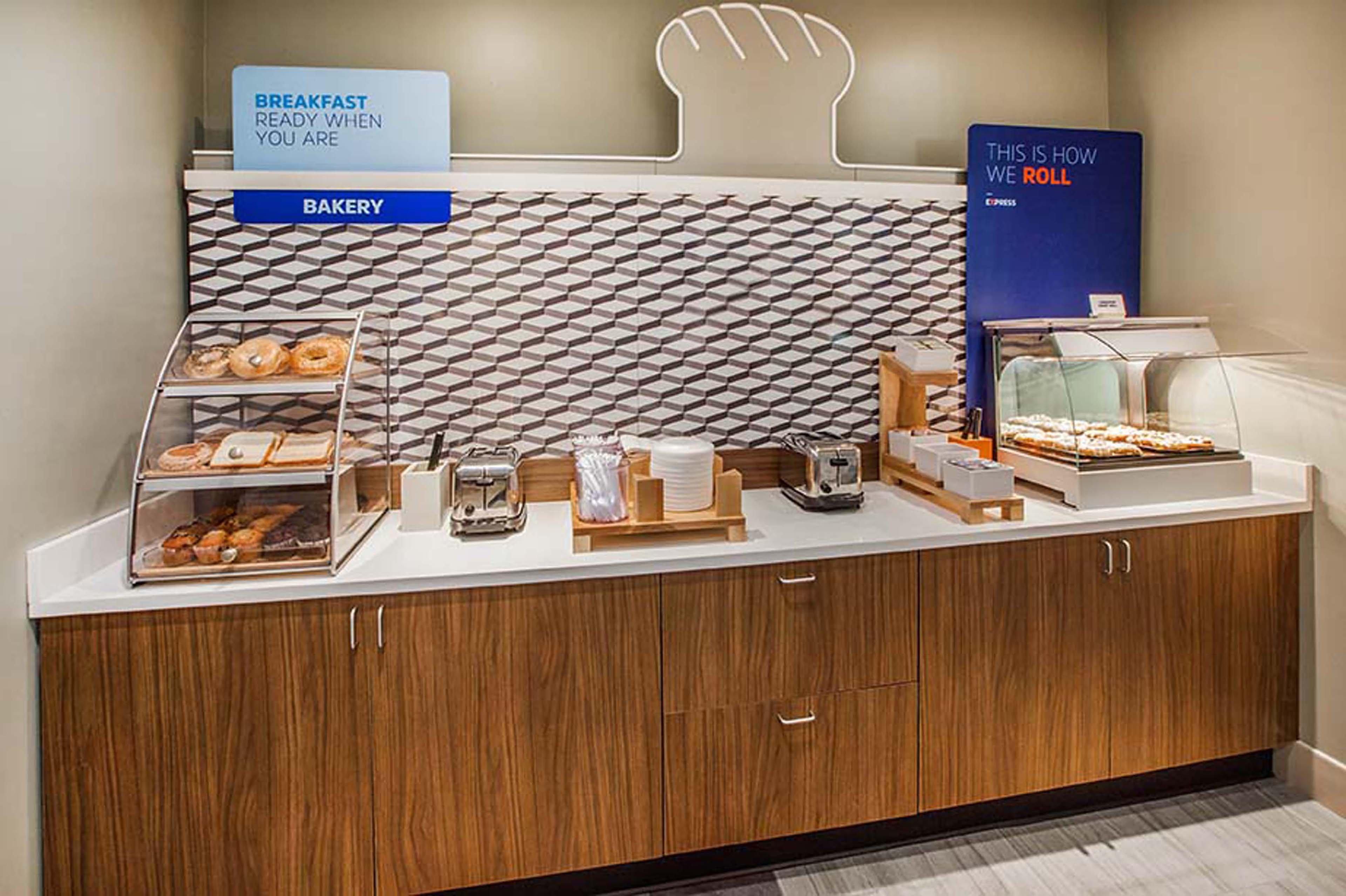 Holiday Inn Express Hotel & Suites Lawton-Fort Sill By Ihg Exteriör bild