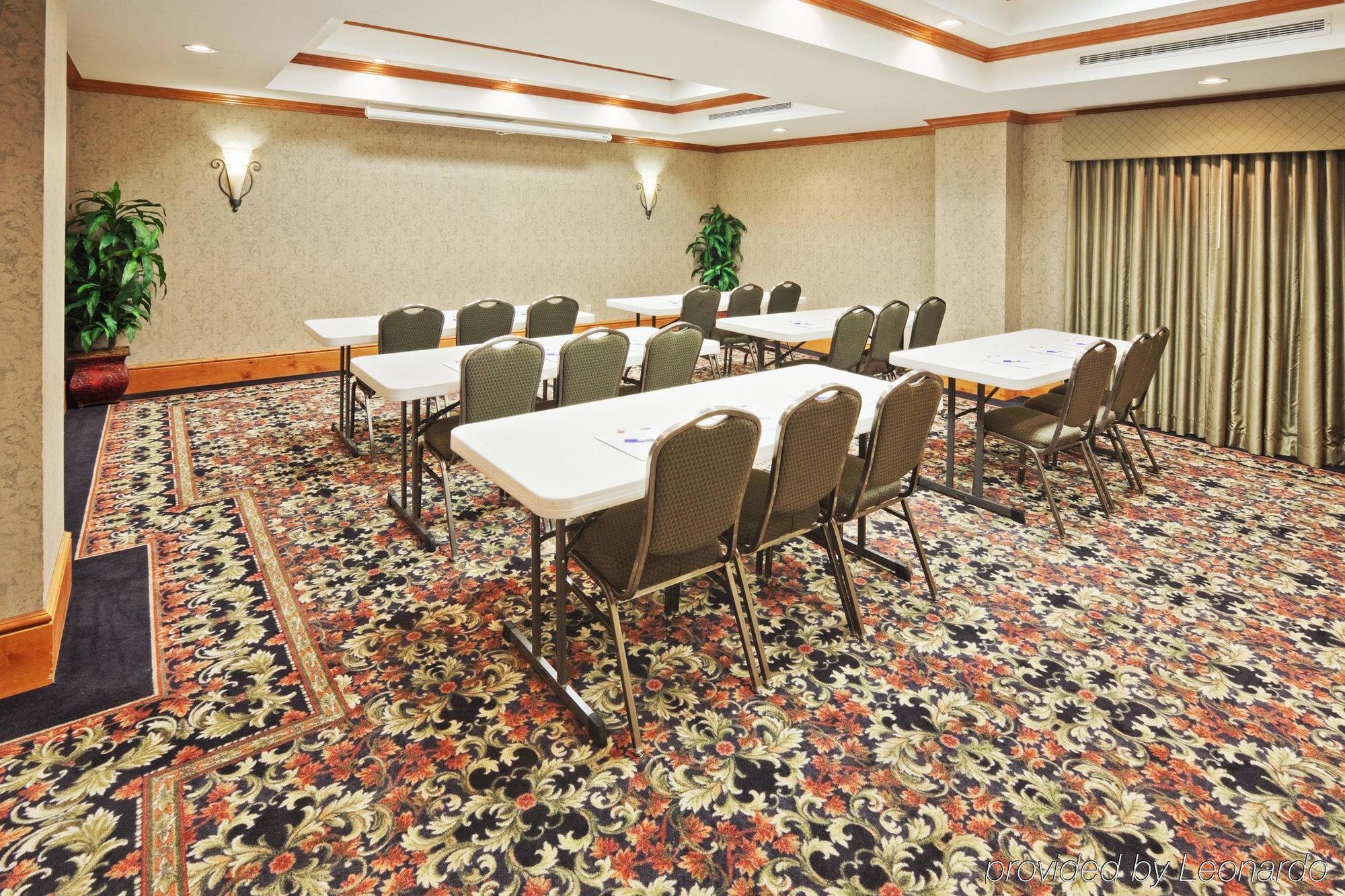 Holiday Inn Express Hotel & Suites Lawton-Fort Sill By Ihg Exteriör bild