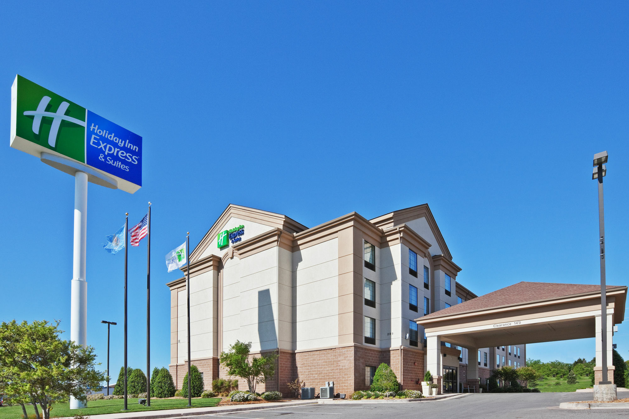 Holiday Inn Express Hotel & Suites Lawton-Fort Sill, An Ihg Hotel Exteriör bild